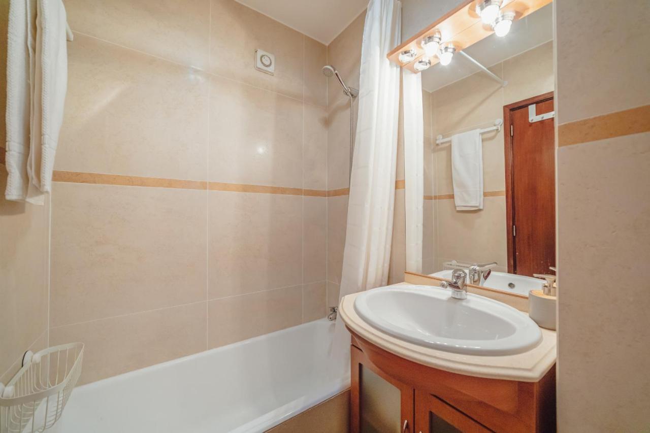 Appartamento Bright Boavista By Vacationy OOporto Esterno foto
